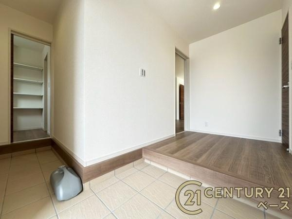 リーブルガーデン龍田 ２号棟 ／新築一戸建の内装|■現地撮影写真■こちらは玄関から見た廊下部分です！