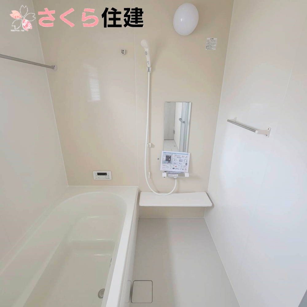 第1下野石橋　2号棟の浴室|1坪タイプの浴室で、ゆったりとした入浴時間を過ごせます♪