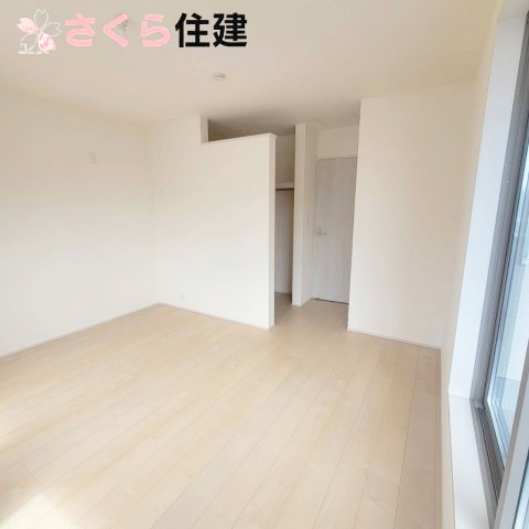 第1下野石橋　2号棟のその他|2階8帖の洋室にはウォークインクローゼットがあり、収納場所には困りません♪