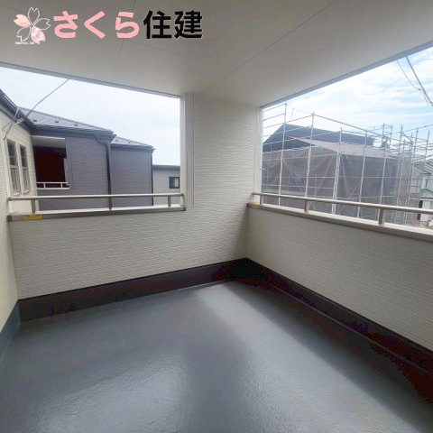 第1下野石橋　2号棟のバルコニー|インナーバルコニーは突然の雨でもお洗濯の心配はいりません♪