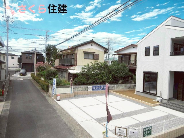 第1下野石橋　2号棟の前面道路含む現地写真|前面道路は4ｍですが交通量は少ない閑静な住宅街になります◎