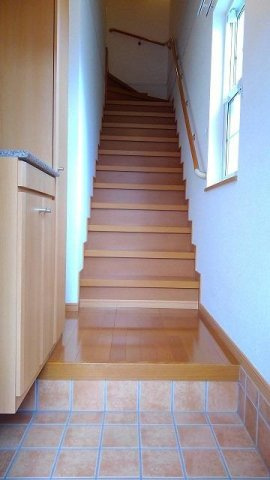 シャン　プラースＡの玄関