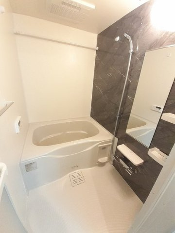 シャトレ・カズＢの浴室