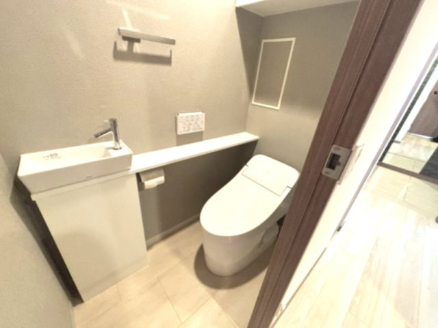 ワコーレフェリズ西岡本のトイレ