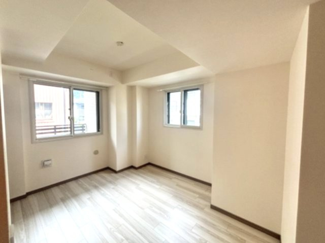 ワコーレフェリズ西岡本の寝室