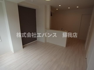  | メルヴェール コリーヌ