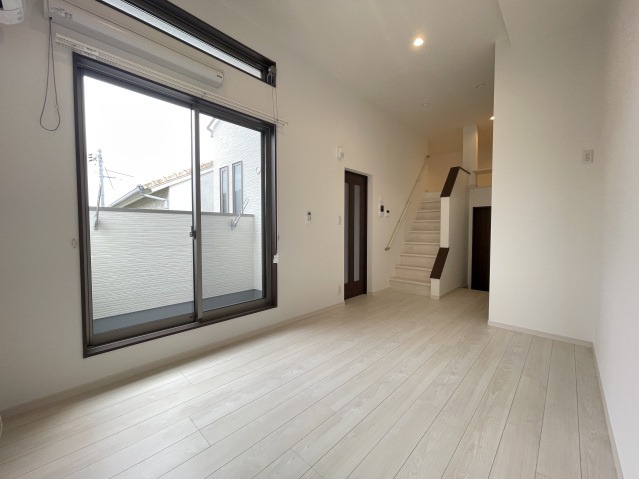 ＧＲＡＮＤＴＩＣ後楽園の居間・リビング