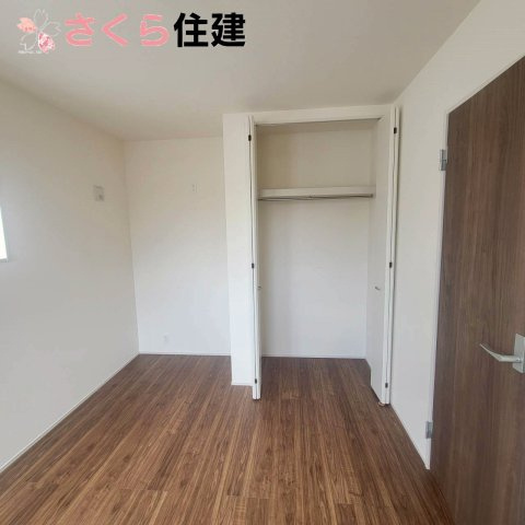 第1下野石橋　3号棟の収納|各居室には十分な収納スペースが完備されています◎