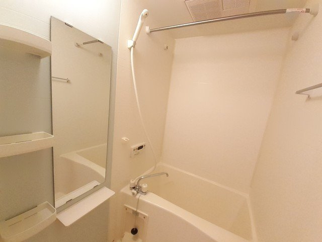 プレーヌ参番館の浴室