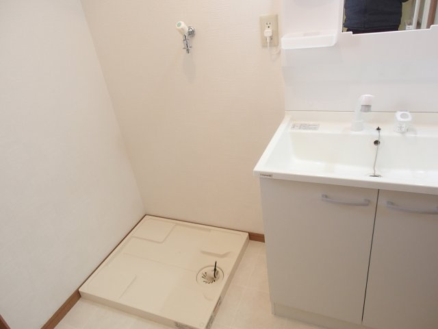 ボンジュール追分の洗面所|別部屋同一間取りのお写真となります。