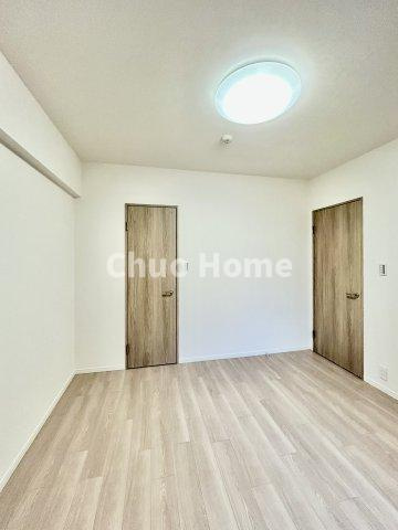 ジェイパーク北千住モナクレイスの子供部屋|【子供部屋】お子様を持つ家庭の約6割が「家族や子どものため」に購入を希望。入学後の転校を避け、広い空間でのびのび育てたいなどの親心が、家探しのきっかけになっているようです。