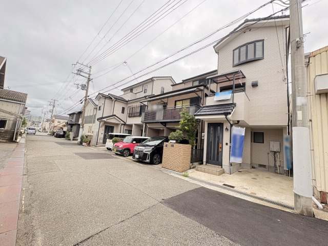 明石市田町２丁目　戸建の前面道路含む現地写真