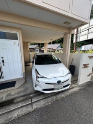 洲本市炬口戸建の駐車場