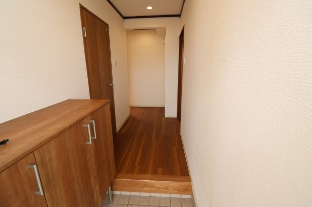 洲本市炬口戸建の玄関