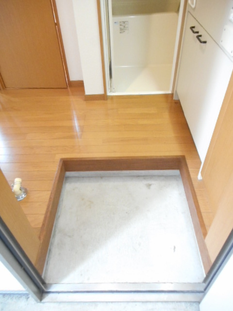 フォレスト中野Ａの玄関