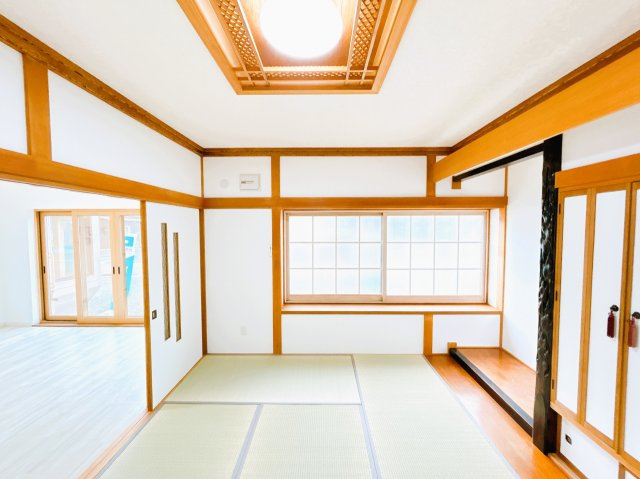 【和室】 | 北見市東相内町６５１番地２１　中古売家 | 【リフォーム済】西側の和室は畳の表替えを行いました。