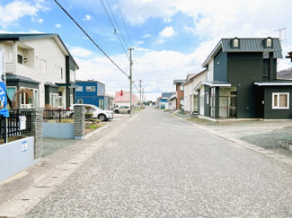 【前面道路含む現地写真】