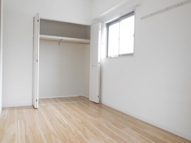 ヴァンドーム梅田北の寝室