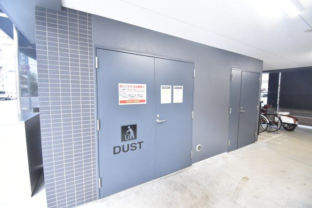 セレニテ九条リアン