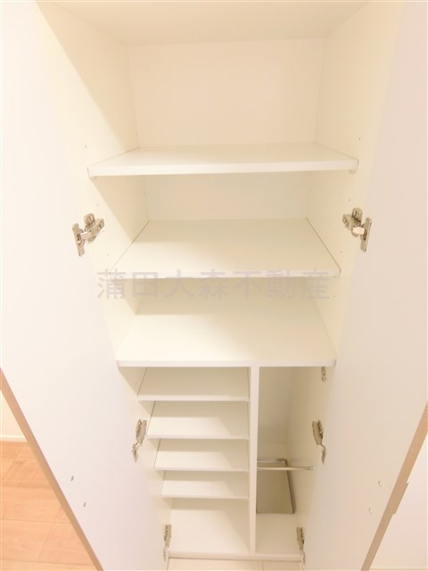 アーバンパーク東六郷Iの収納|玄関収納