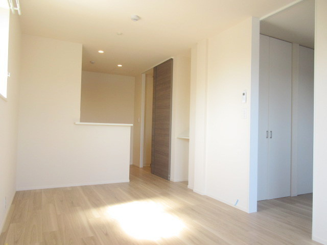 Ｒｅｇｕｌｕｓ六町の居間・リビング|★２面採光のリビング★