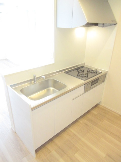 Ｒｅｇｕｌｕｓ六町のキッチン|★ガス３口グリル付システムキッチン★