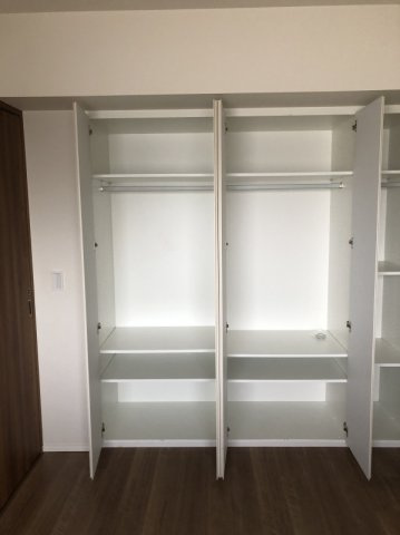 グランシエロ イーストマークスの収納|洋室クローゼット