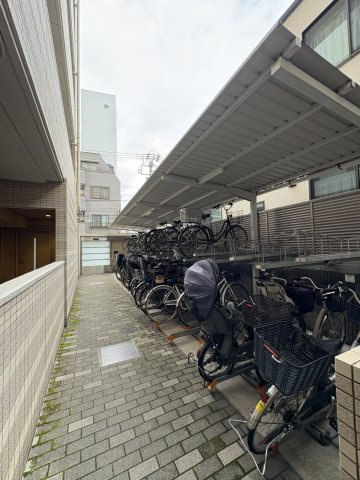 グランシエロ イーストマークスの駐輪場|自転車置場