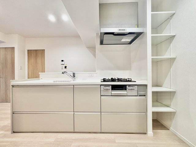 寝屋川コーポラスのキッチン|お料理しやすいキッチンです