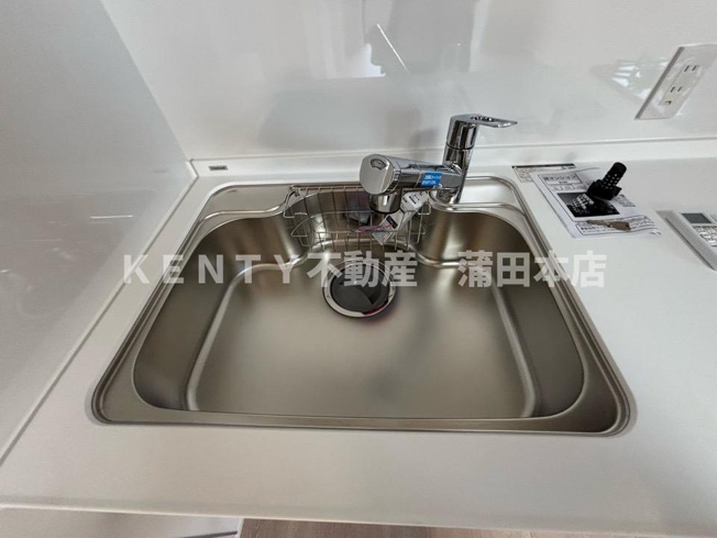 【キッチン】 | ミリアレジデンス西蒲田 | コンパクトなキッチンで掃除もラクラク