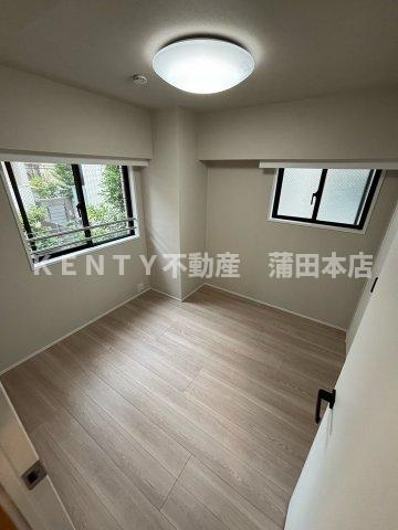 【寝室】 | ミリアレジデンス西蒲田 | 広くて明るい寝室