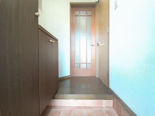 ヴィラ・ガーデンの玄関|明るい玄関です