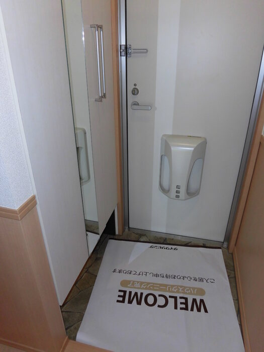 グランモア津久礼の玄関