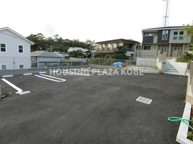 ネオハイムの駐車場