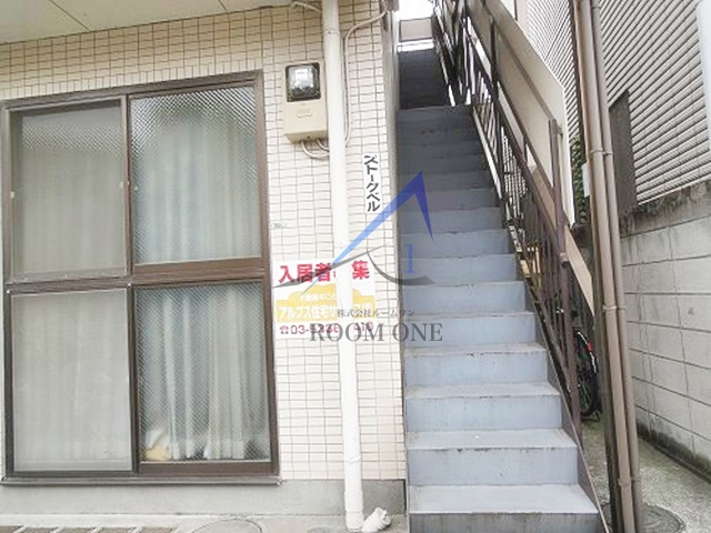 ストークベルのエントランス|エントランスです。