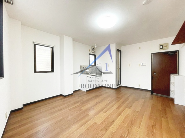 ストークベルの居間・リビング|洋室のお部屋です。