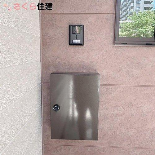 宇都宮市西原町2期　1号棟の玄関|カメラ付きインターホン・ポスト付き♪