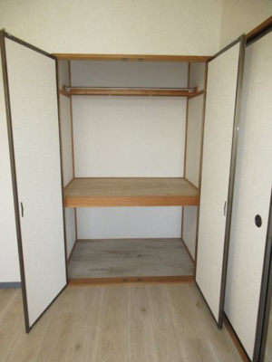 【収納】 | メイユールハロータウンC | 洋室6帖
