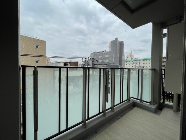 【バルコニー】