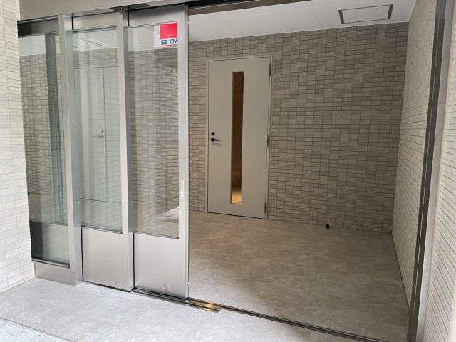 【エントランス】