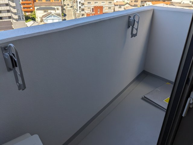 グルーブ神戸元町アリアのバルコニー|暖かな日差しのふりそそぐバルコニー