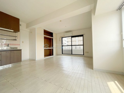 【居間・リビング】 | 第7オオタビル【名古屋市賃貸・ワンフロアー2戸】