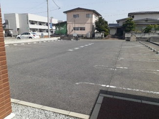 【駐車場】 | ミルローズ | 駐車場完備です