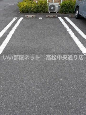 【駐車場】 | ラ・フェスタＣ