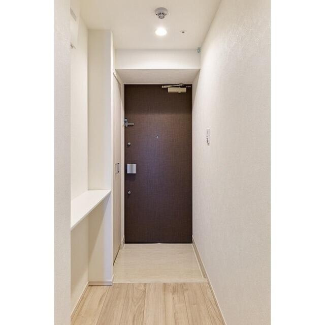 Augusta Residence 新小岩の玄関