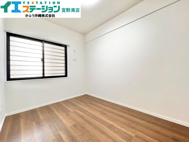 グランデプレミアムビスタ野嵩EASTの子供部屋