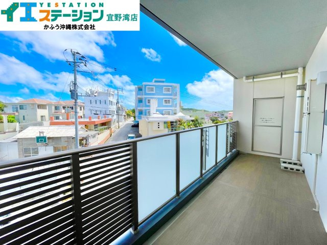 グランデプレミアムビスタ野嵩EASTのバルコニー