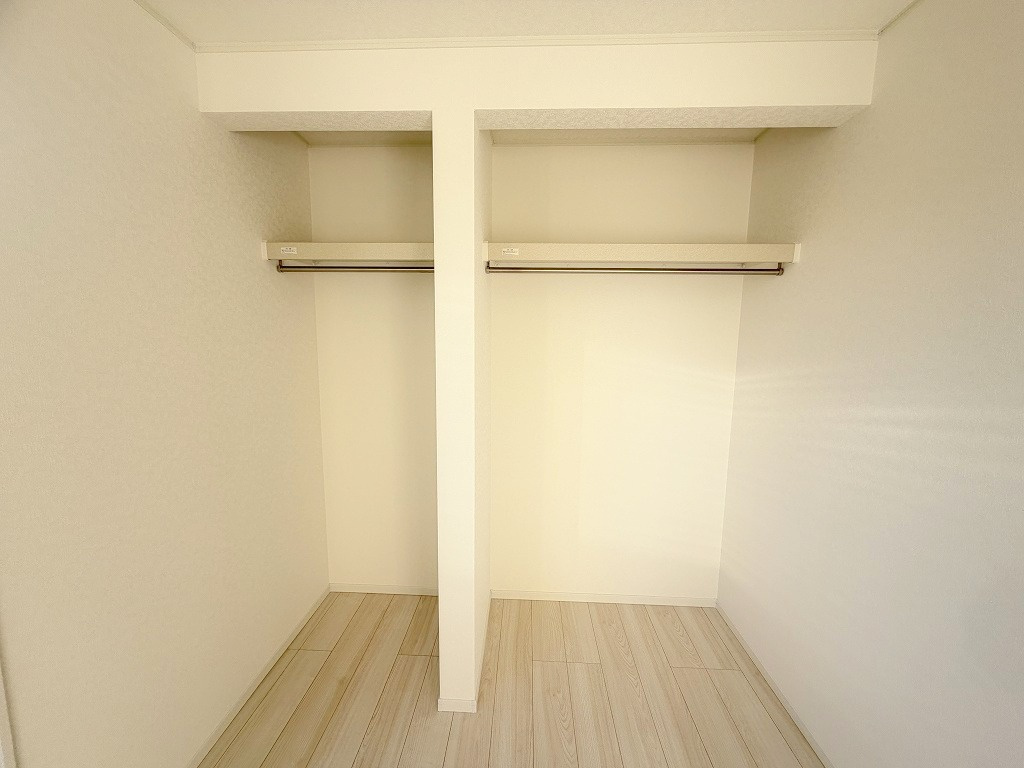 三郷市高州2丁目　新築戸建　全1棟の収納|大切な衣類を収納できるクローゼット付き