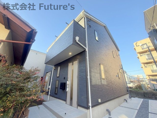 三郷市高州2丁目　新築戸建　全1棟の外観|「金町」「三郷中央」「三郷」駅からバス便あり！バス停歩2分