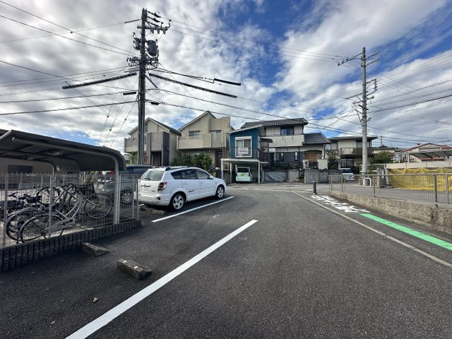 メゾン　ド　ビジェの駐車場